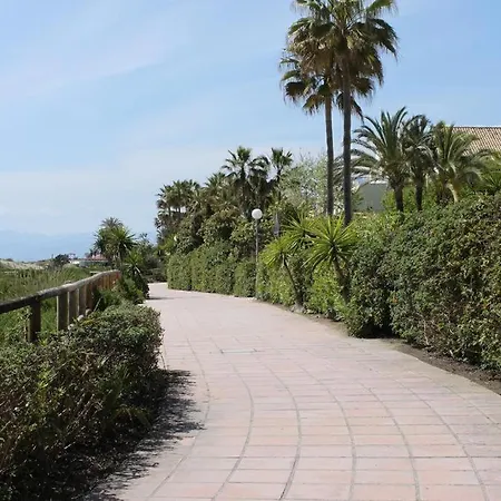 Located Right On The En Romana Playa Apartamento