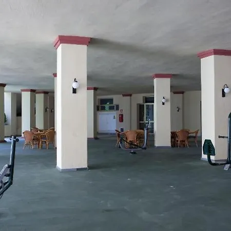 公寓 Located Right On The En Romana Playa 马尔韦利亚