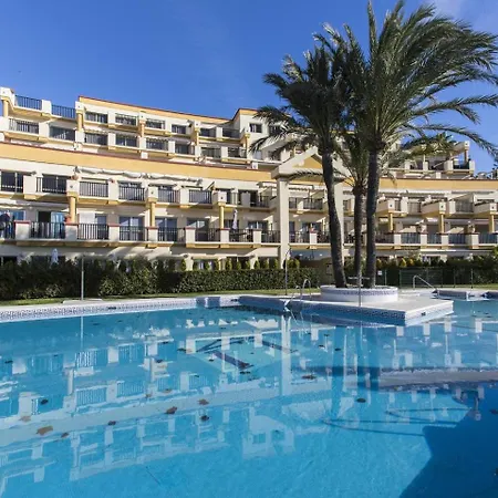 Apartment Located Right On The En Romana Playa