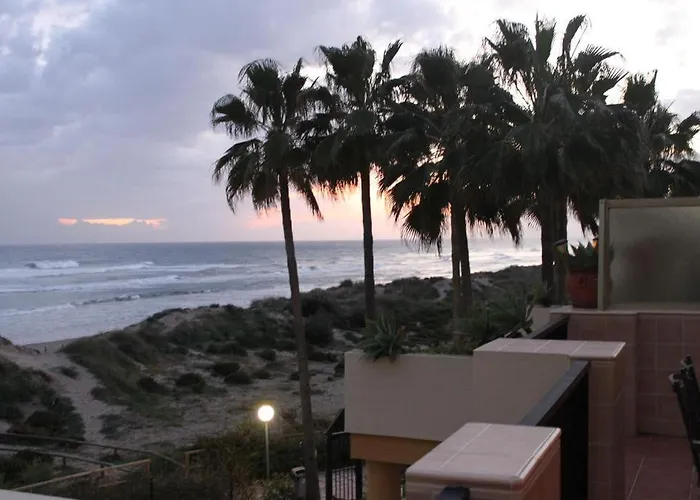 Apartamento Located Right On The En Romana Playa
